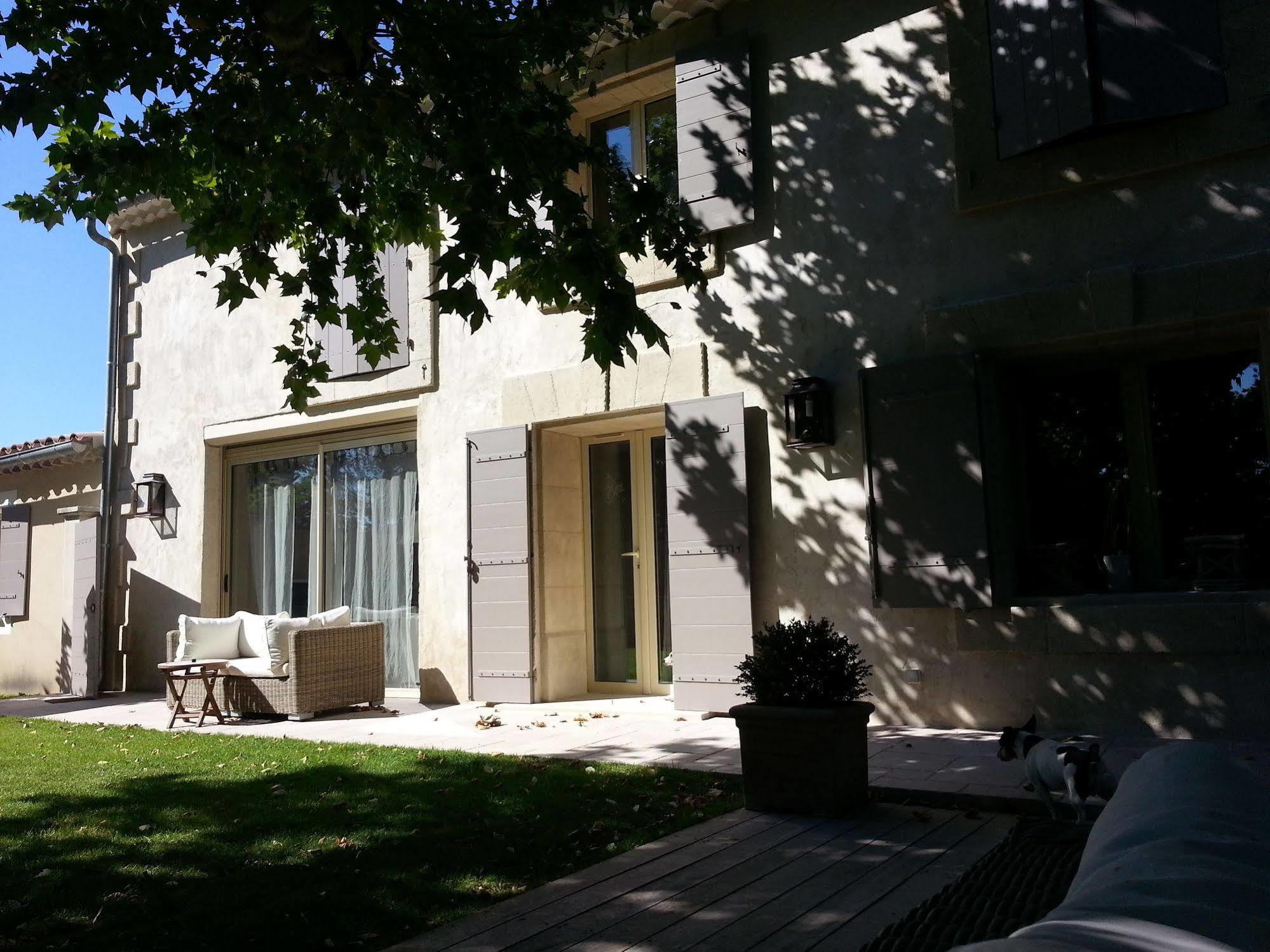 Bed and Breakfast Mas Des Limites à Rognonas Extérieur photo